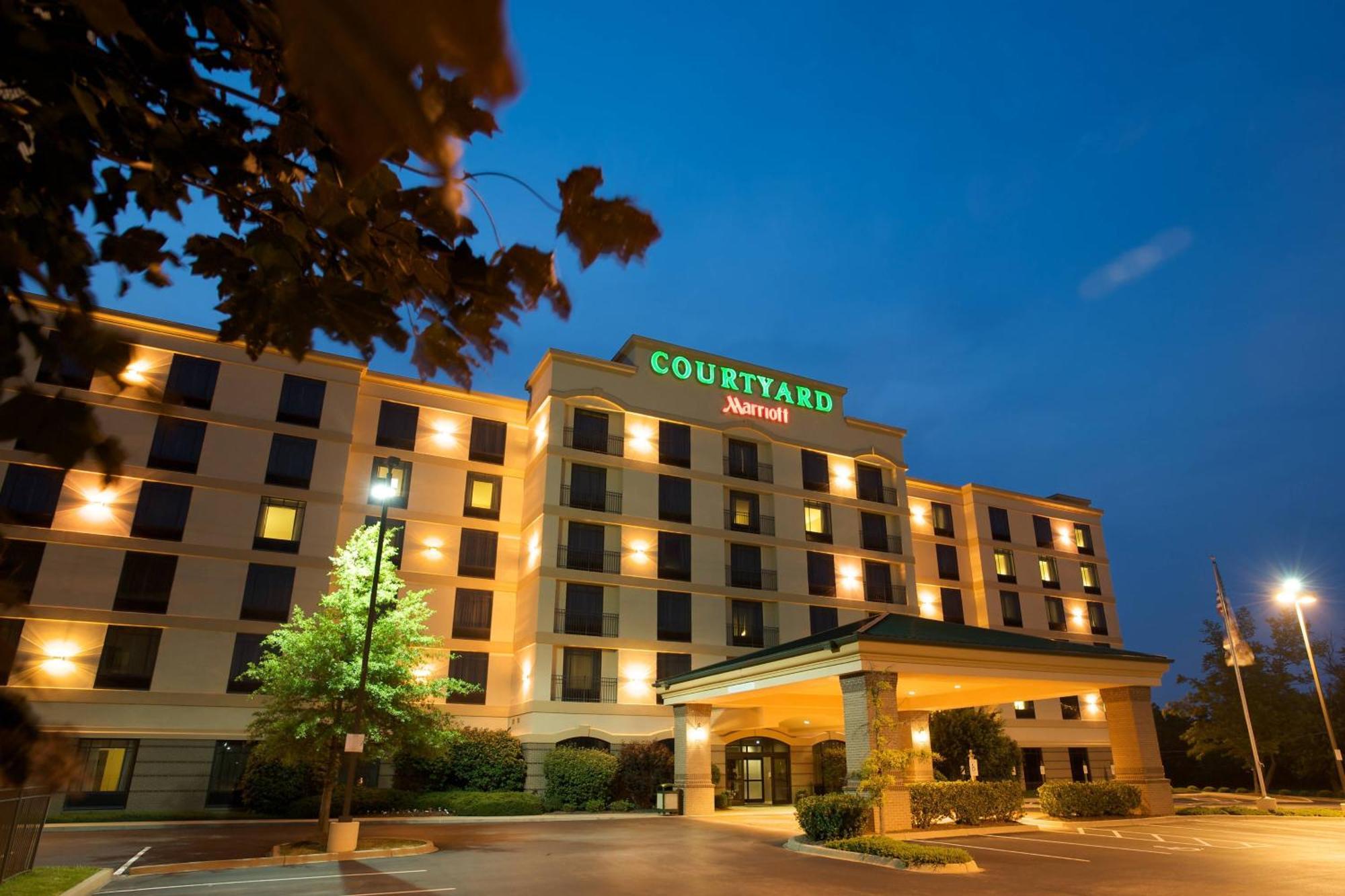 Courtyard Louisville Airport Εξωτερικό φωτογραφία