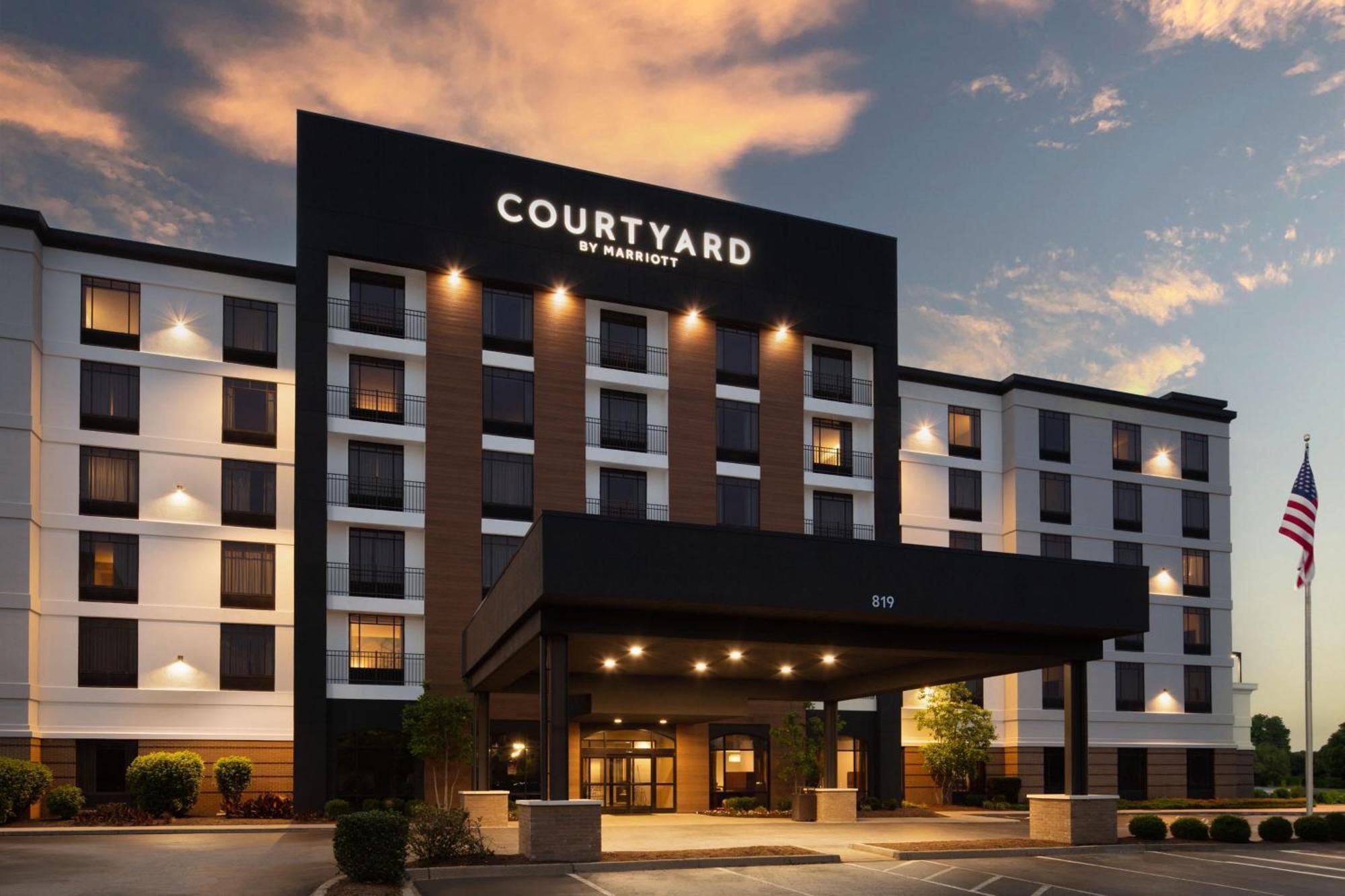 Courtyard Louisville Airport Εξωτερικό φωτογραφία